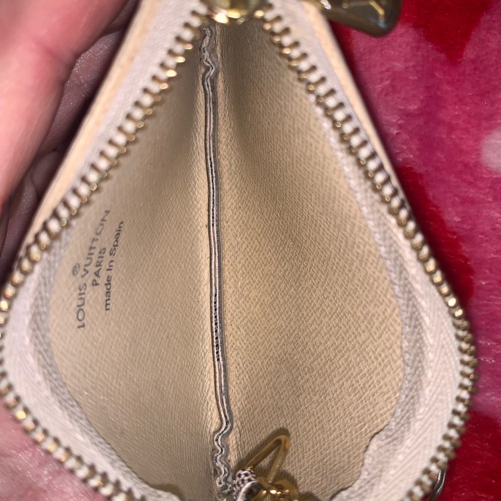 Louis Vuitton Key Pouch - Picture 11 of 14
